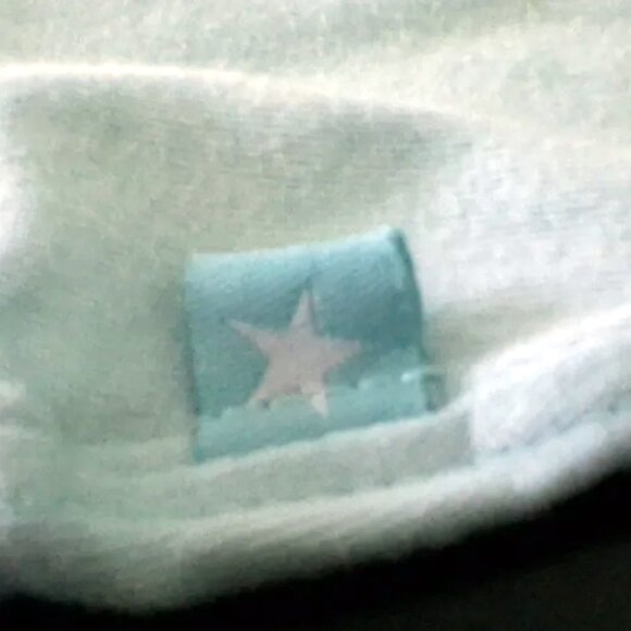 Garage Women's Sky Blue Floral Short Sleeve V-Neck Tee, Large - Picture 9 of 15